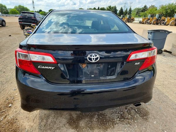 2013 TOYOTA CAMRY