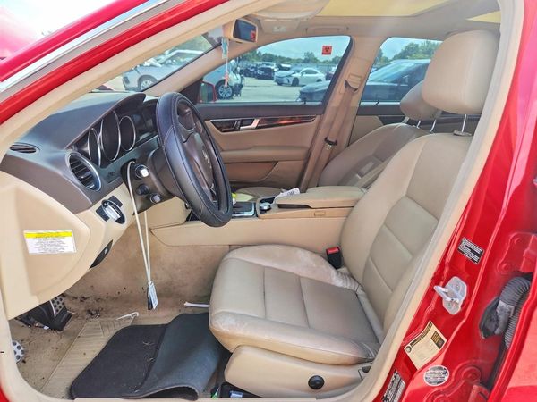 2014 MERCEDES-BENZ C