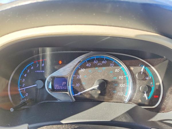 2013 TOYOTA SIENNA