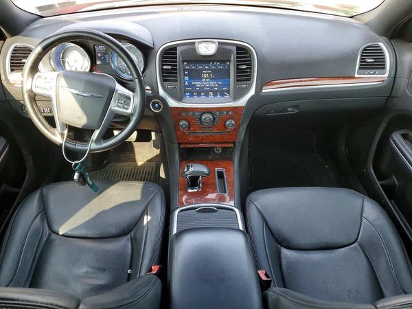 2012 CHRYSLER 300 Base/Limited