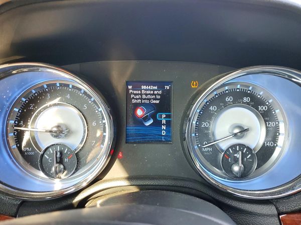 2012 CHRYSLER 300 Base/Limited
