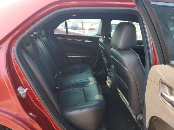 2012 CHRYSLER 300 Base/Limited