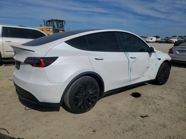 2021 TESLA MODEL Y