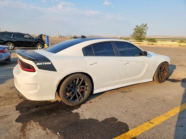 2017 DODGE CHARGER