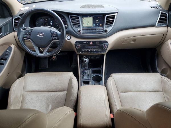 2017 HYUNDAI TUCSON