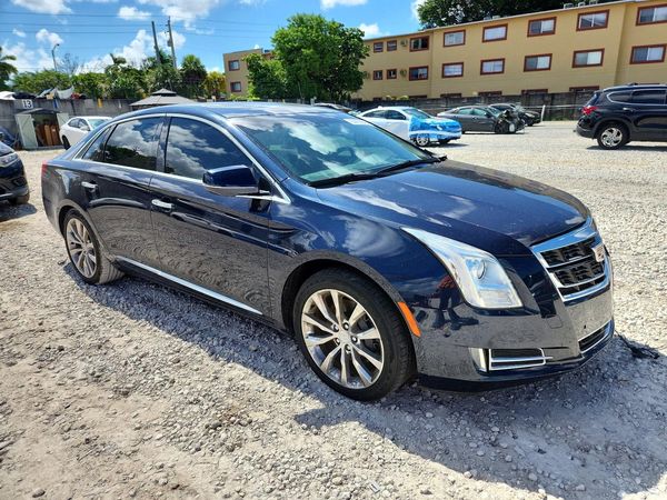 2016 CADILLAC XTS Premium