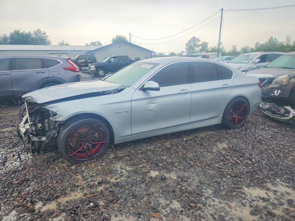 2016 BMW 528