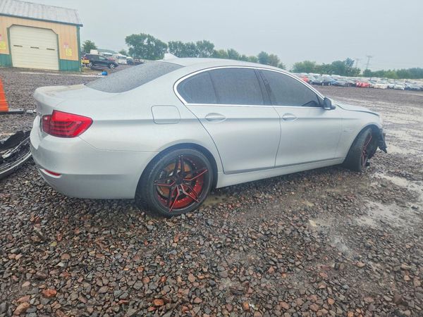 2016 BMW 528