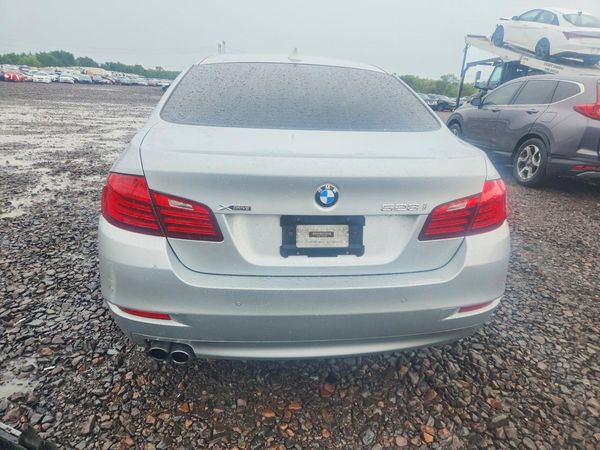 2016 BMW 528