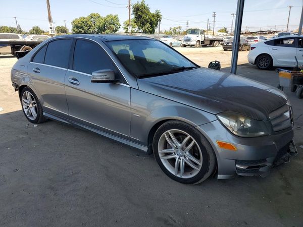 2012 MERCEDES-BENZ C C250