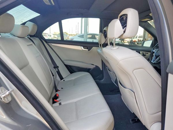 2012 MERCEDES-BENZ C C250