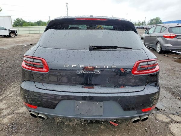 2018 PORSCHE MACAN Macan S