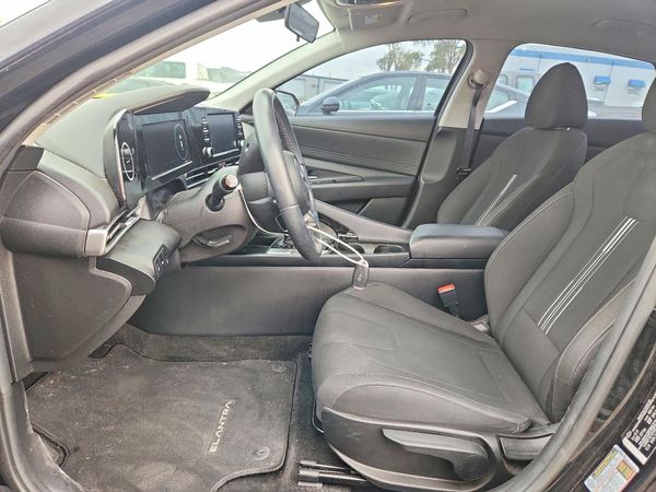 2022 HYUNDAI ELANTRA SEL w/Convenience Pkg