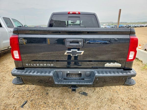 2018 CHEVROLET SILVERADO High Country