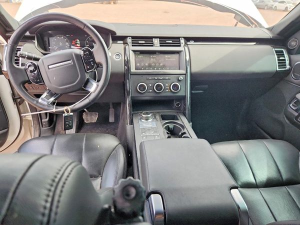 2020 LAND ROVER DISCOVERY SE