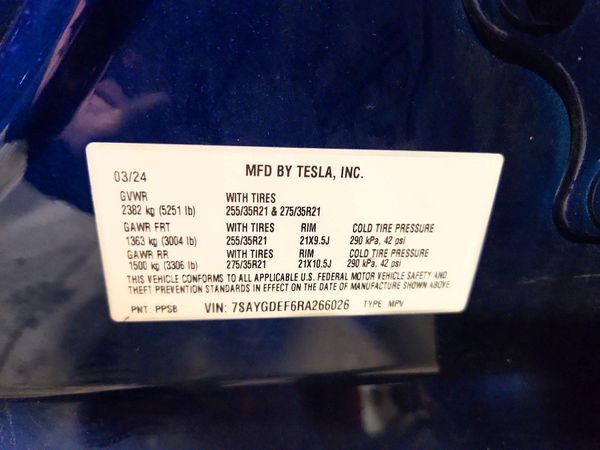 2024 TESLA MODEL Y