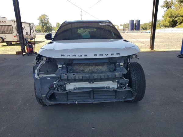 2018 LAND ROVER RANGE ROVER VELAR R-Dynamic SE
