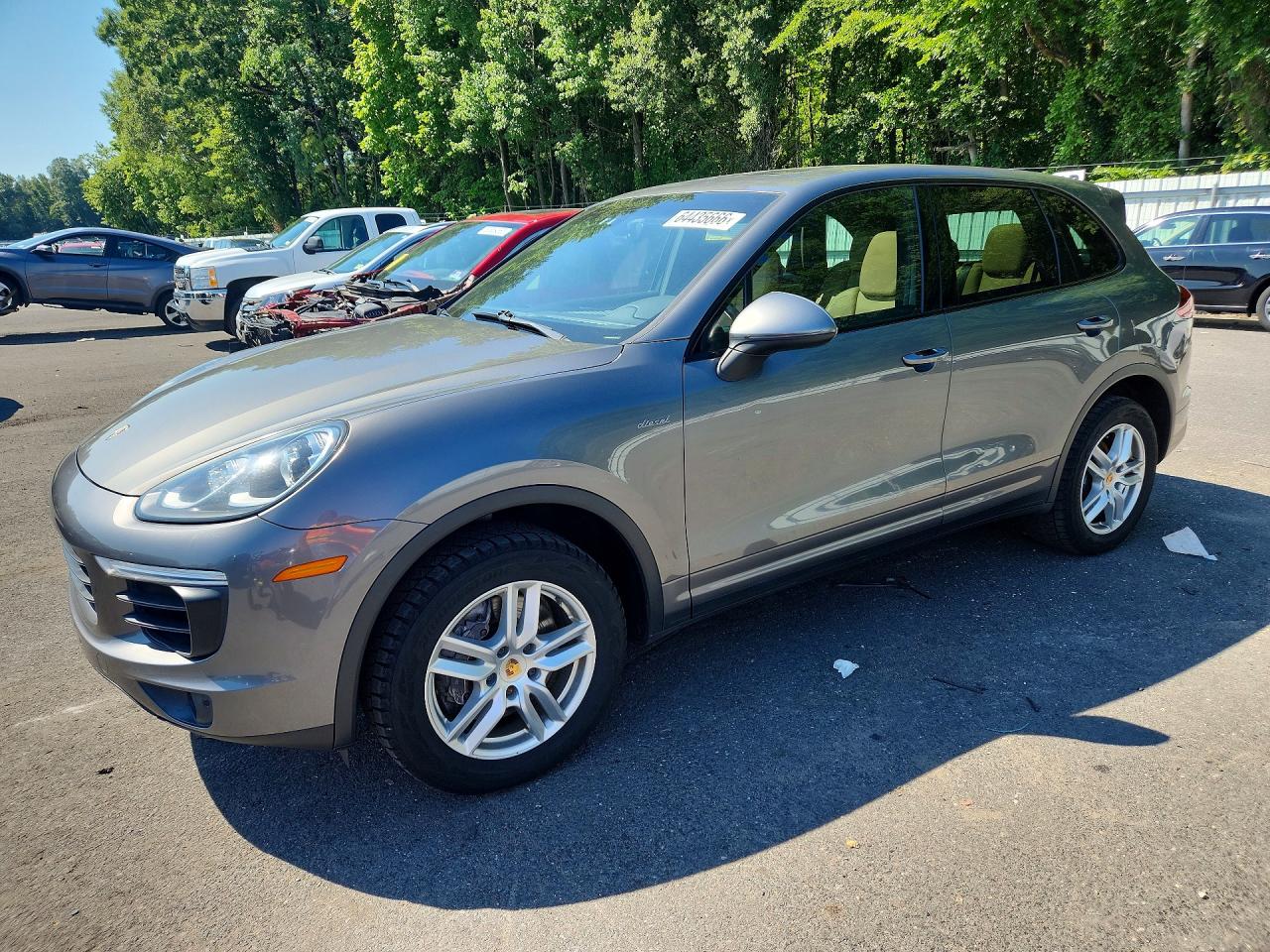 2015 PORSCHE CAYENNE