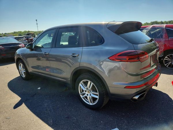 2015 PORSCHE CAYENNE