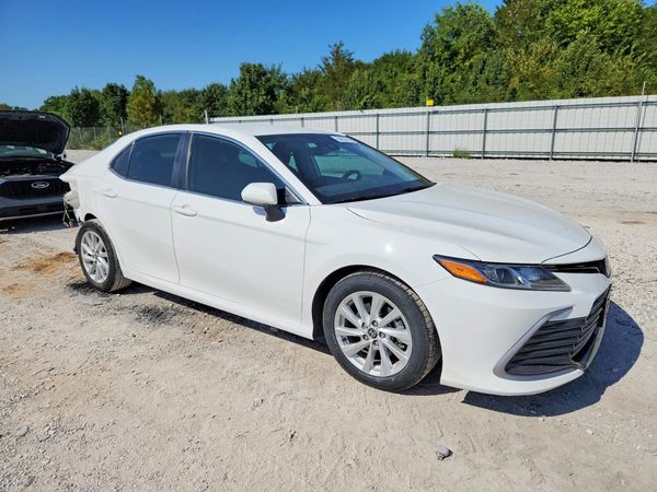 2023 TOYOTA CAMRY LE — Passenger 3/4