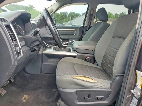 2017 RAM 1500 SLT
