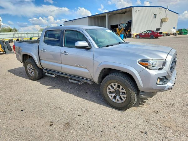 2017 TOYOTA TACOMA