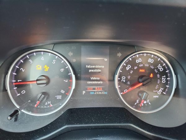 2020 TOYOTA RAV4 LE