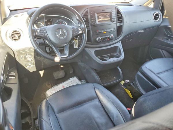 2016 MERCEDES-BENZ METRIS