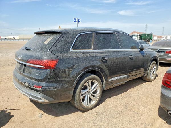 2020 AUDI Q7 quattro Premium Plus