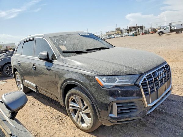 2020 AUDI Q7 quattro Premium Plus