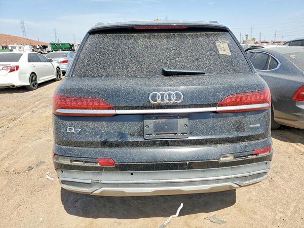2020 AUDI Q7 quattro Premium Plus