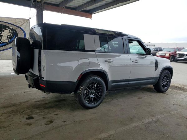 2026 LAND ROVER DEFENDER