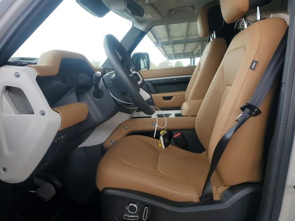 2026 LAND ROVER DEFENDER