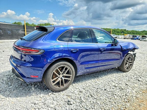 2024 PORSCHE MACAN