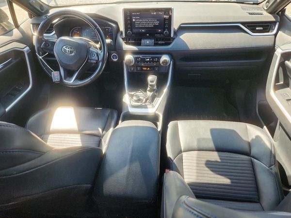 2019 TOYOTA RAV4