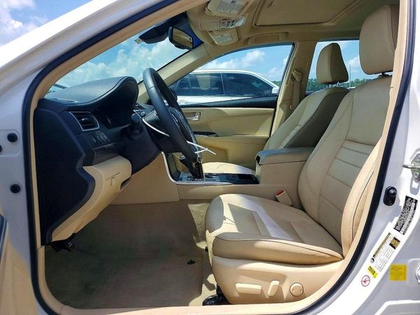 2015 TOYOTA CAMRY