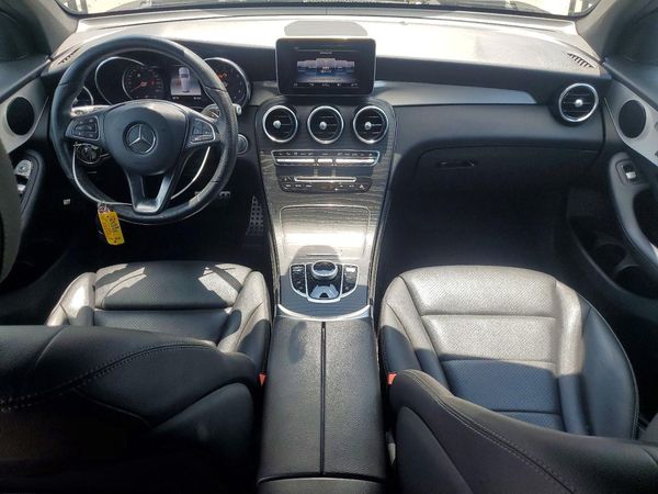 2019 MERCEDES-BENZ GLC GLC300