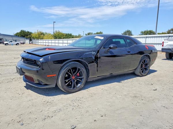2016 DODGE CHALLENGER SXT