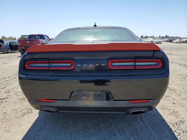 2016 DODGE CHALLENGER SXT