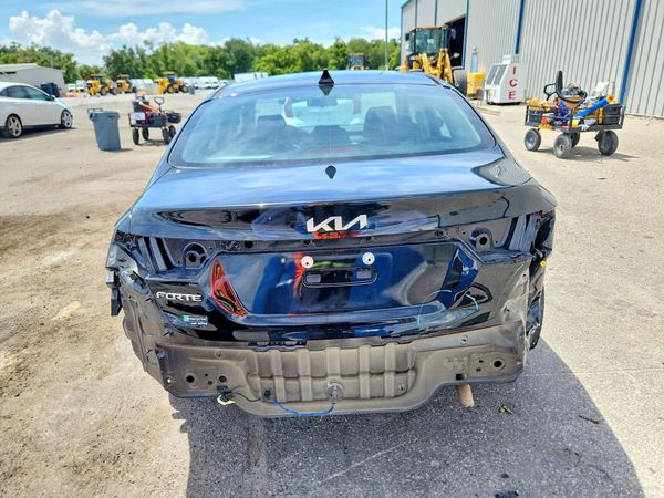 2022 KIA FORTE