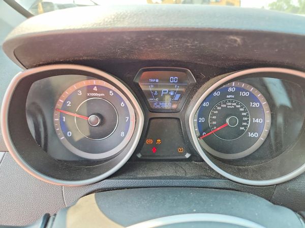 2016 HYUNDAI ELANTRA