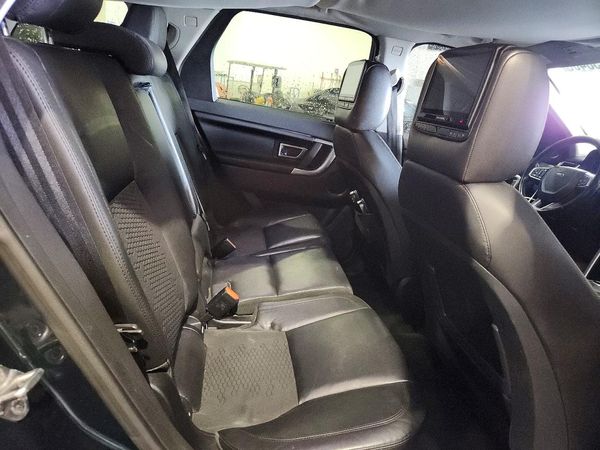 2016 LAND ROVER DISCOVERY SE