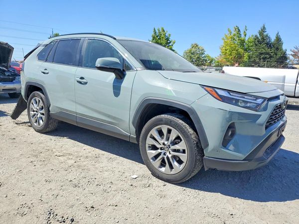 2023 TOYOTA RAV4 XLE Premium