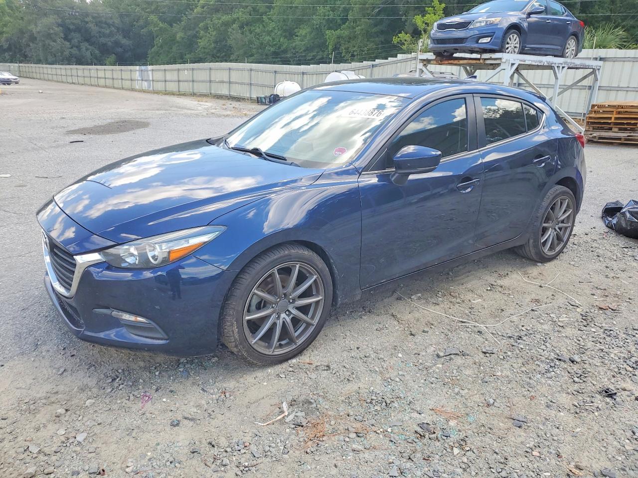 2018 MAZDA 3 Touring