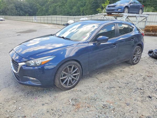 2018 MAZDA 3 Touring