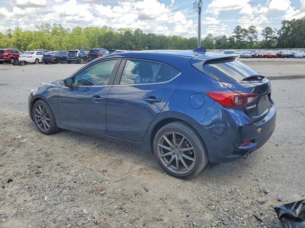 2018 MAZDA 3 Touring