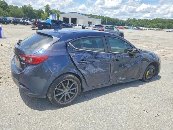 2018 MAZDA 3 Touring