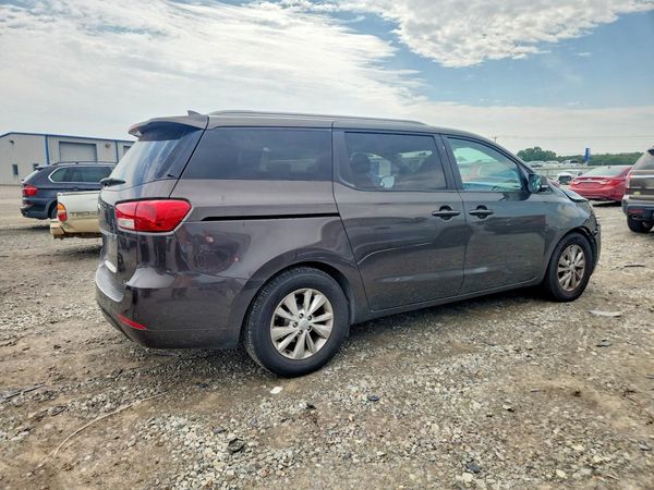 2017 KIA SEDONA LX