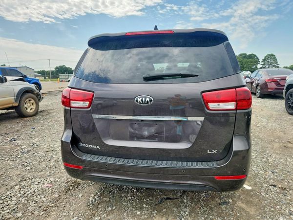 2017 KIA SEDONA LX