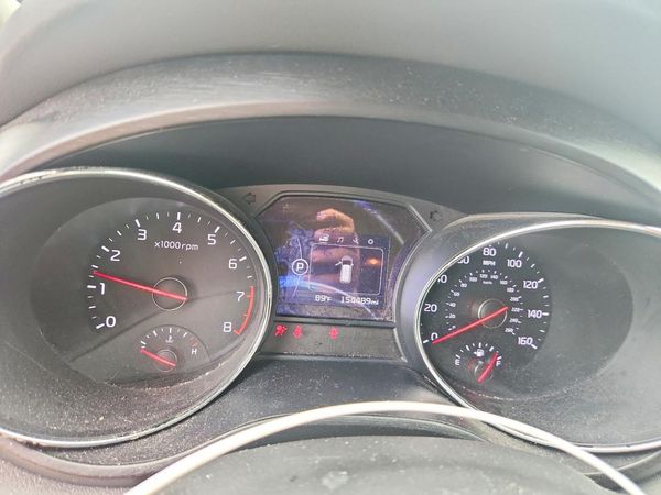 2017 KIA SEDONA LX